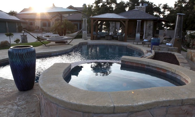 Oak View Casa | Spa Sancturay Pool, Hot Tub, Cold Plunge, Far Infrared Sauna, Steam Shower.