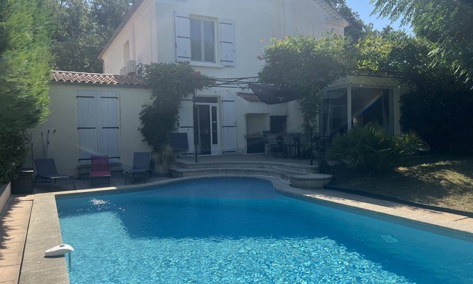 Saint-Martin-de-Valgalgues Casa | Spacious house with private pool