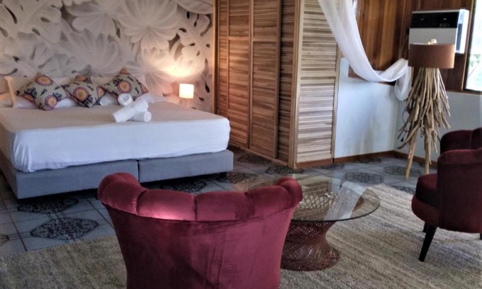 Manuel Antonio Complejo | Space One
