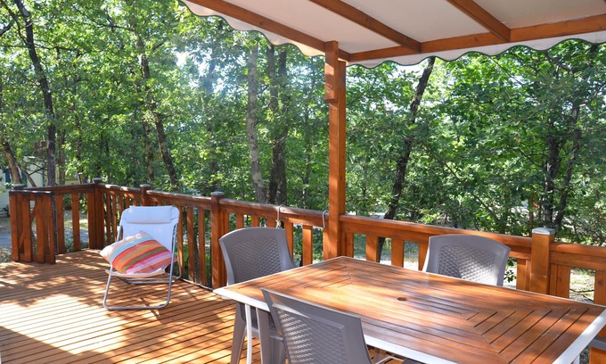 Saint-Privat-de-Champclos Cabaña | Amplia casa de campo en una zona tranquila y la naturaleza P16