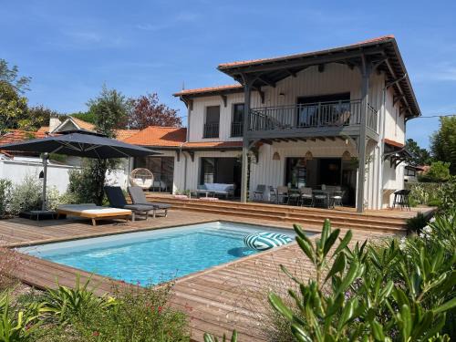 Andernos-les-Bains Casa | Spacieuse Villa sous les pins & piscine