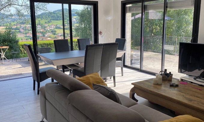 Vals-pres-le-Puy Casa | Spacieux et au Calme Proche Toutes Commodités