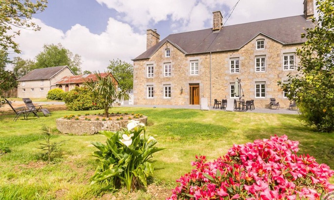 Le Grippon Cabaña | Casa amplia con jardín, juegos y comodidades modernas en entorno rural del Grippon