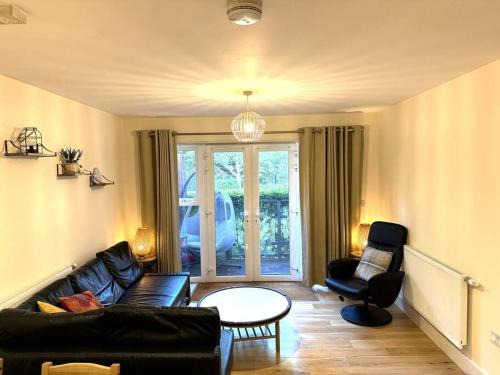 London Borough of Bromley Apartamento | Spacious 1BD Orpington Flat, 20 min to Central LDN