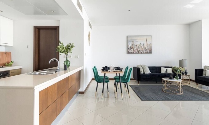 Dubai Festival City Apartamento | Spacious 1BR Apartment With Lovely Dubai Creek Views
