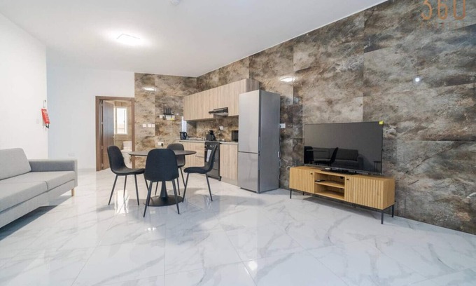 Tarxien Apartamento | Spacious 1BR home with comfortable bed w/WIFI & AC
