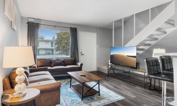 North University Apartamento | Spacious 1BR in Hydepark 2624