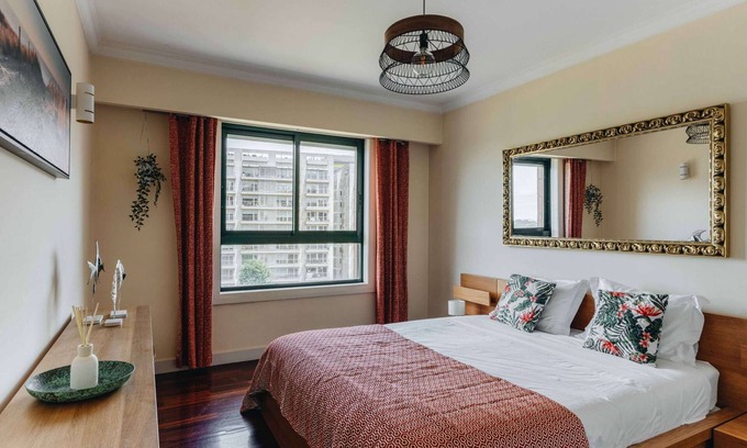 Sao Pedro da Afurada Apartamento | Spacious 1BR with Parking in Quiet Area