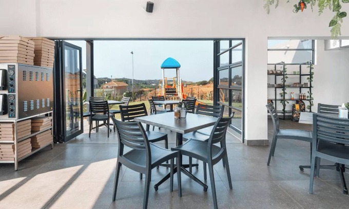 Umhlali Apartamento | Spacious 2-Bed Apart w/ Gas BBQ, Pool and Gym Access