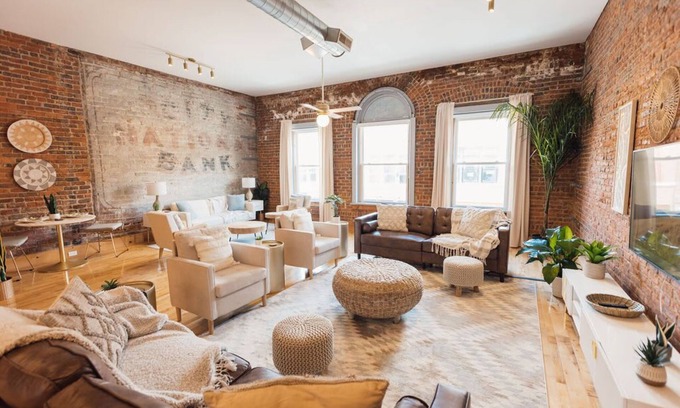 Johnson City Apartamento | Spacious 2 Bed Loft in Johnson City