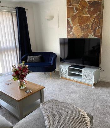 Ruddington Apartamento | Spacious 2 Bed Village Flat sleeps 4/6