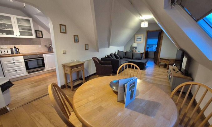 Catford Apartamento | Spacious 2 bedroom 2nd floor apartment, perfect for family or groups of friends