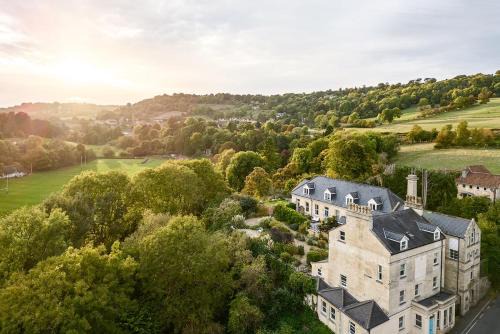 Monkton Combe Casa | Spacious 2 Bedroom House With Stunning Views
