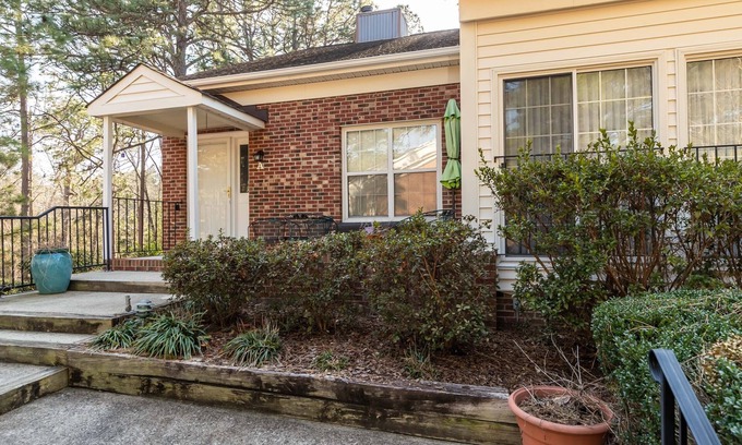 Pinehurst Condominio | 2BR / 2BA Pinehurst Condo - Se aceptan mascotas