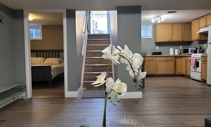 Durham Region Casa | Spacious 2-BR Basement Apartment in Oshawa