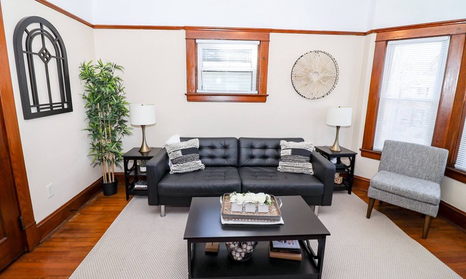 Lakewood Apartamento | Spacious 2Bd Ideal for Traveling Professionals!