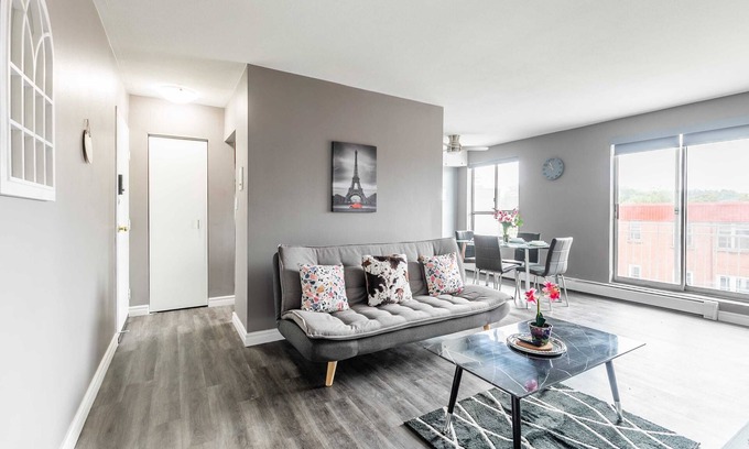 Rosedale Apartamento | Spacious 2BR Apartment - Near DT Hamilton!