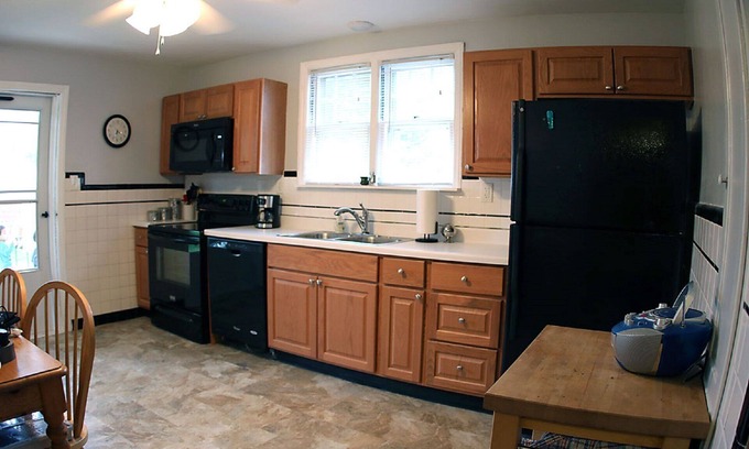 Raritan Casa | Amplio apartamento de 2 habitaciones en Raritan - ¡Totalmente amueblado!