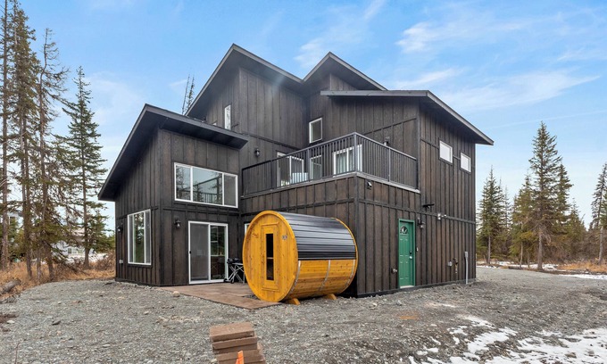 Funny River Casa | Spacious 2BR Home in Soldotna along Kenai River and Funny River Road