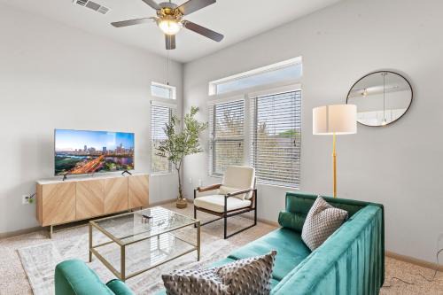 Montopolis Apartamento | Spacious 2BR King Bed Suites Close to Downtown and Airport