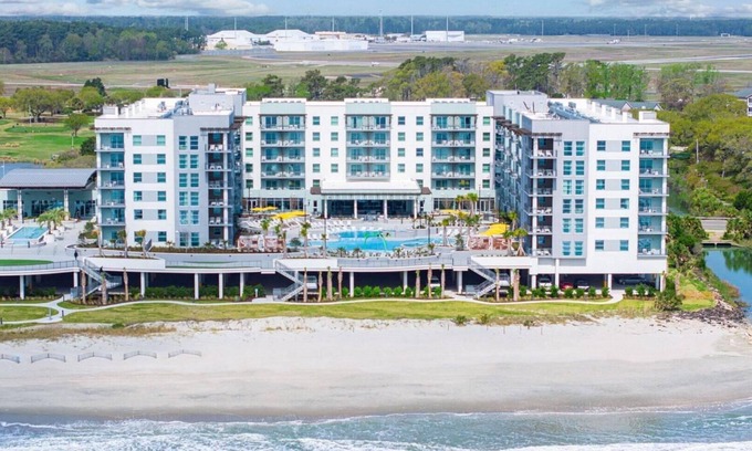 Myrtle Beach Complejo | Spacious 2BR Villa at Myrtle Beach Oceanfront – Full Kitchen & Resort Fun
