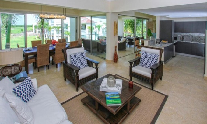 Punta Cana Apartamento | Spacious 3 BDR fully-equipped condo with pool and golf view