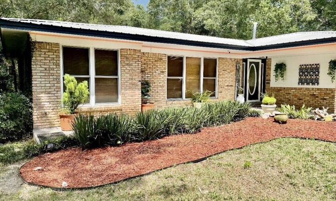 Shalimar Casa | Spacious 3 bed 3 bath with Game-room, Sleeps 8
