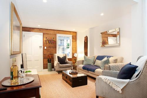 Balmain Casa | Spacious 3-Bed Family House with Courtyard