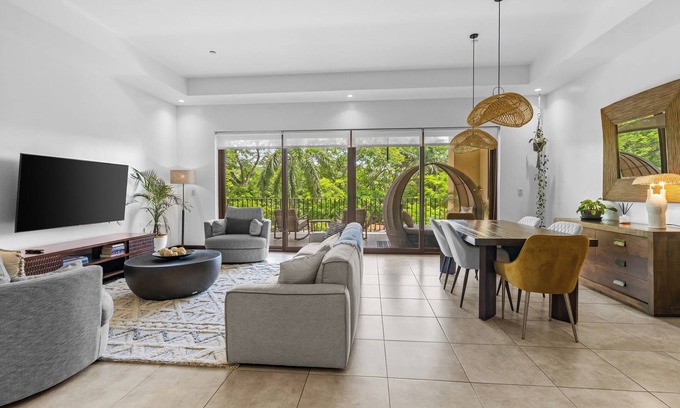 Playa Hermosa Condominio | Spacious 3 Bedroom Condo - Walk to the Beach