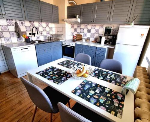 Mladost Apartamento | Spacious 3 bedroom apartment, close to metro station