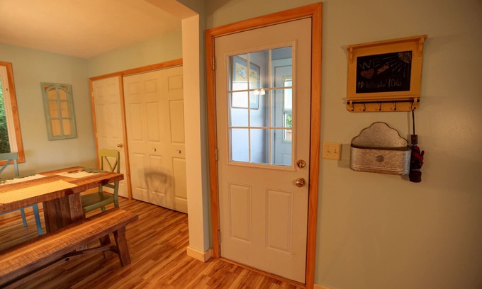 Munising Apartamento | Amplio apartamento de 3 dormitorios con vistas al lago Superior