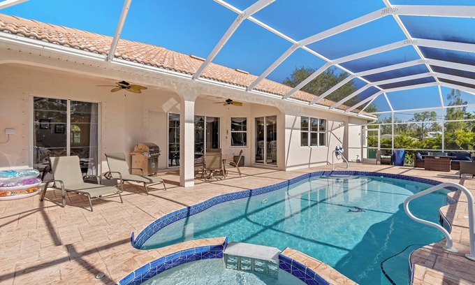 Pine Island Center Casa | Spacious 3-Bedroom Bokeelia Oasis w/ Large Saltwater Pool & Outdoor Fire Pit