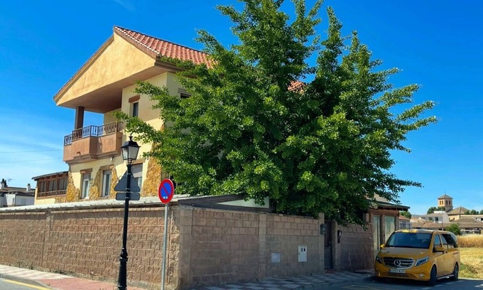 Cullar Vega Chalet De Esquí | Tutasiara Ville - Piscina climatizada - Heated pool