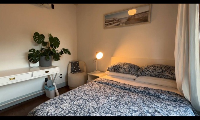 Crown Heights Apartamento | Spacious 3-bedroom Full Apartment with WiFi in the heart of Brooklyn.