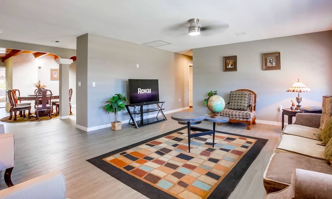 Bay Ho Casa | Spacious 3-Bedroom Home w Garage, Back Yard & Baby Crib. Available Now!