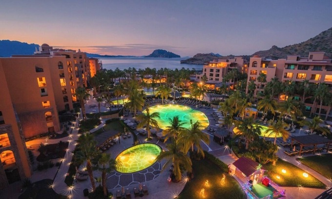 Loreto Apartamento | Spacious 3-bedroom hotel suites with WiFi, AC in delightful Loreto