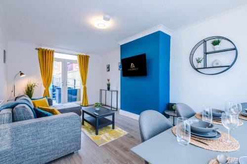 Droylsden Casa | Spacious 3 Bedroom House close to Etihad