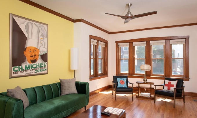 North Center Apartamento | Spacious 3 bedroom in ideal Roscoe village location