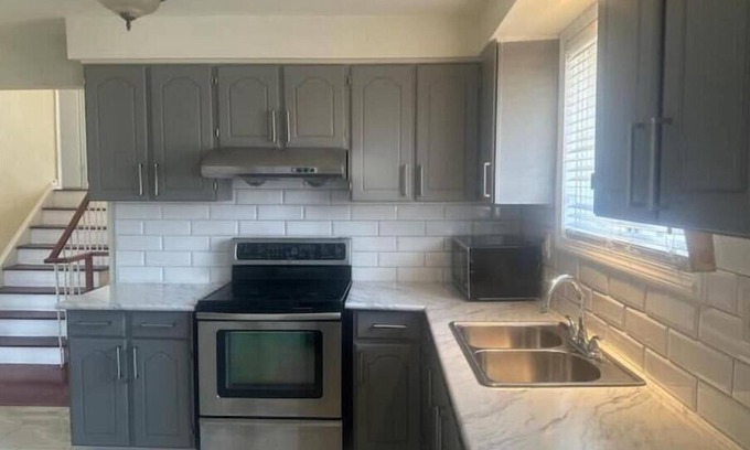 Downsview Apartamento | Spacious 3 Bedroom Suite