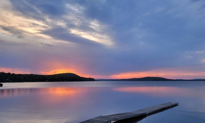 Portage Lake Casa | Spacious 3-bedroom house with private access to the lake