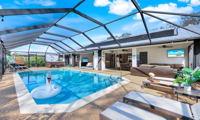 Willoughby Acres Casa | Spacious 3BD Home w/ Pool, lanai & Hot Tub- Near Beaches by Elevated Escapes Group