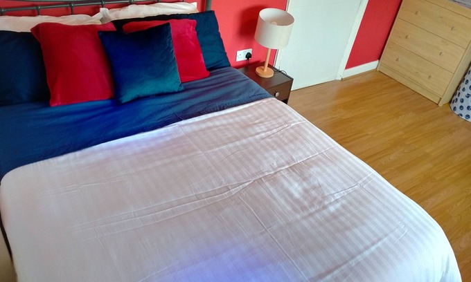 Walsall Casa | Spacious 3Bed House in Walsall with parking onsite