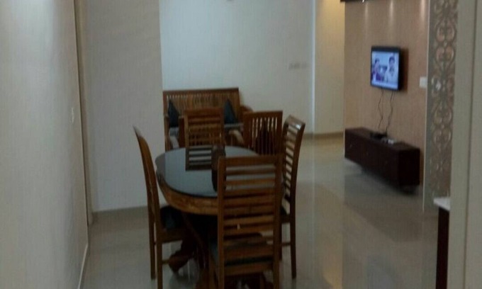 Kaloor Apartamento | Amplio piso de 3bhk en el corazón de la ciudad. (2ac)