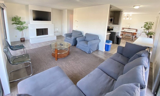 North and East Condominio | Spacious 3br/1.5ba apt in downtown Richmond
