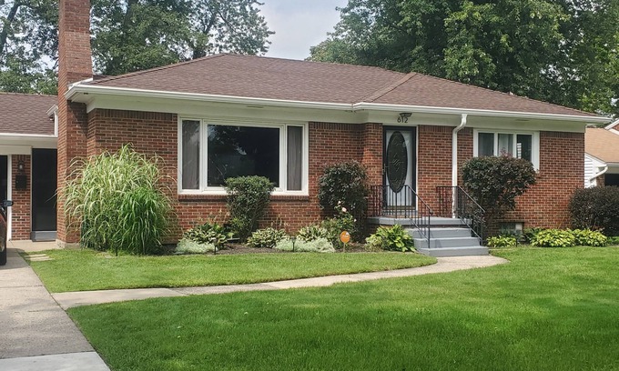 Amherst Casa | Spacious 3BR/2BA 20 mins from Niagara Falls & the Buffalo Bills Stadium