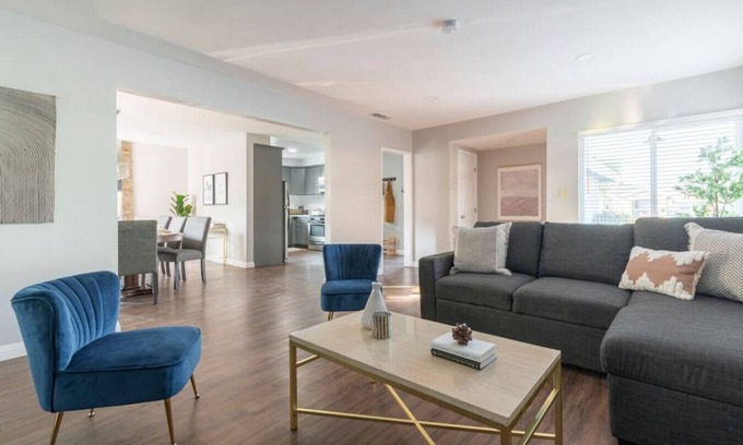 Del Aire Casa | Spacious 3BR/2BA Near LAX and Beaches