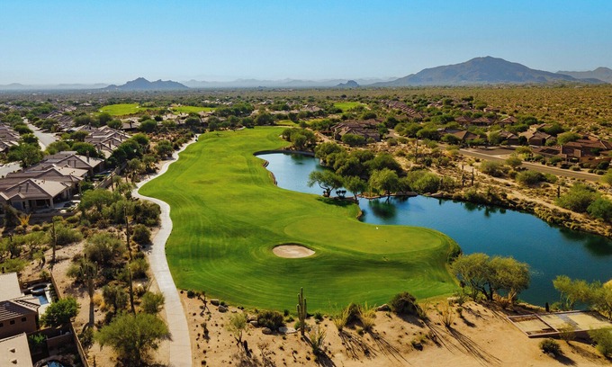 Legend Trail Condominio | Spacious 3BR condo in N Scottsdale with access to golf, pickle, pool & fitness