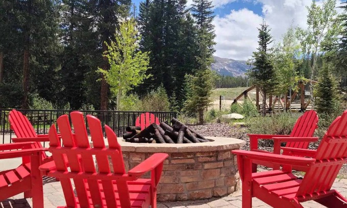 Fraser Casa | Spacious 3BR Fraser Townhome | Close to WP Resort