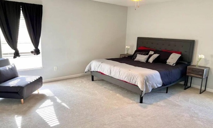 Ocala Casa | Spacious 3BR home with HEATED POOL in Ocala