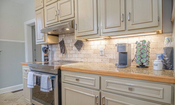 Columbus Casa | Spacious 3BR Midtown Home - Grad Family